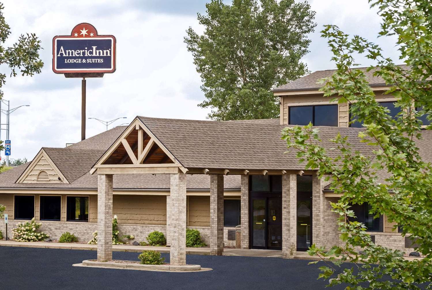 Americinn By Wyndham Tomah 2/18