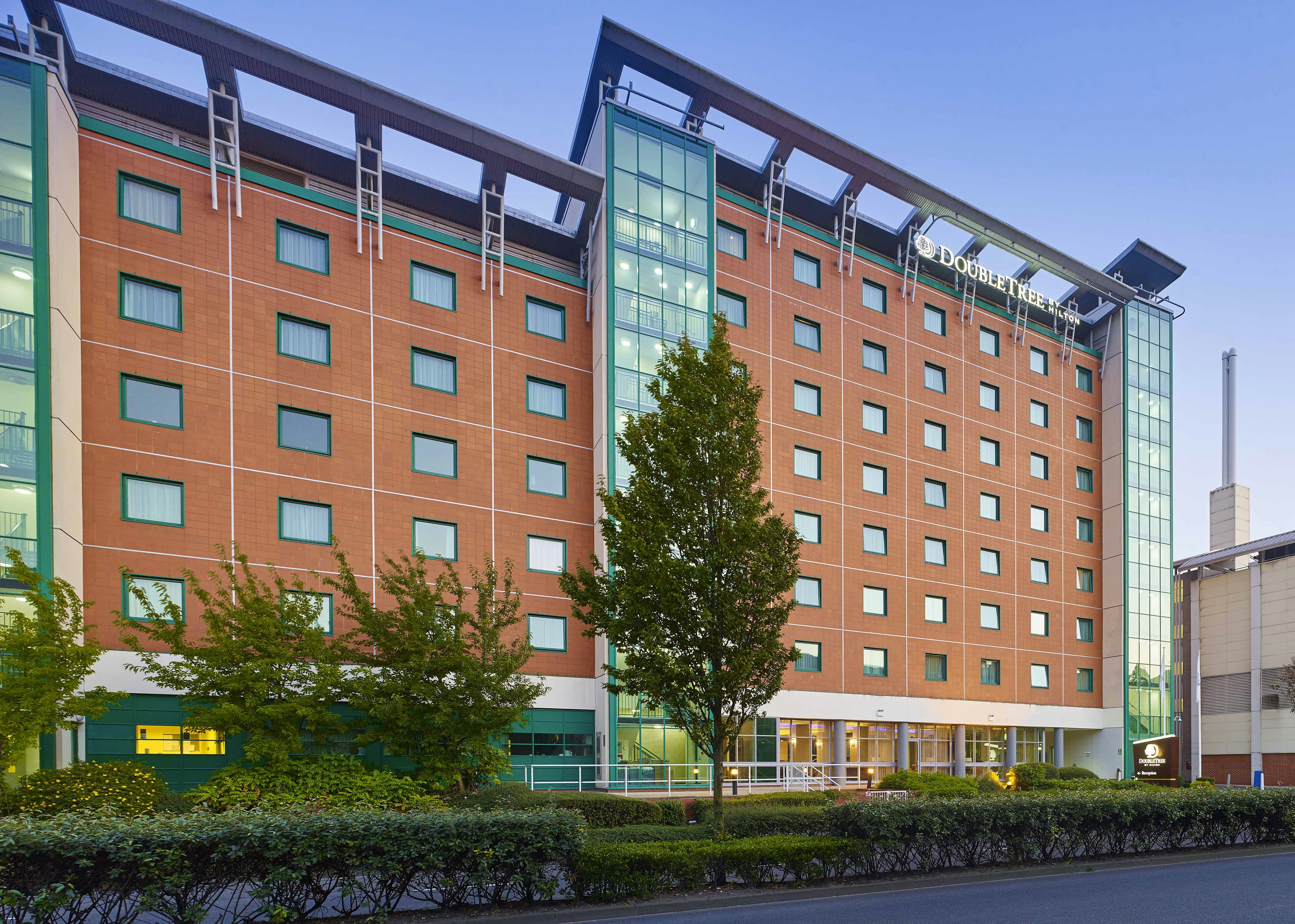 Doubletree By Hilton Hotel Woking 2/55