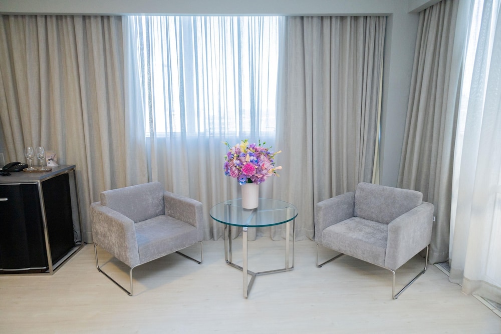 Golden Tulip Porto Vitoria 49/72