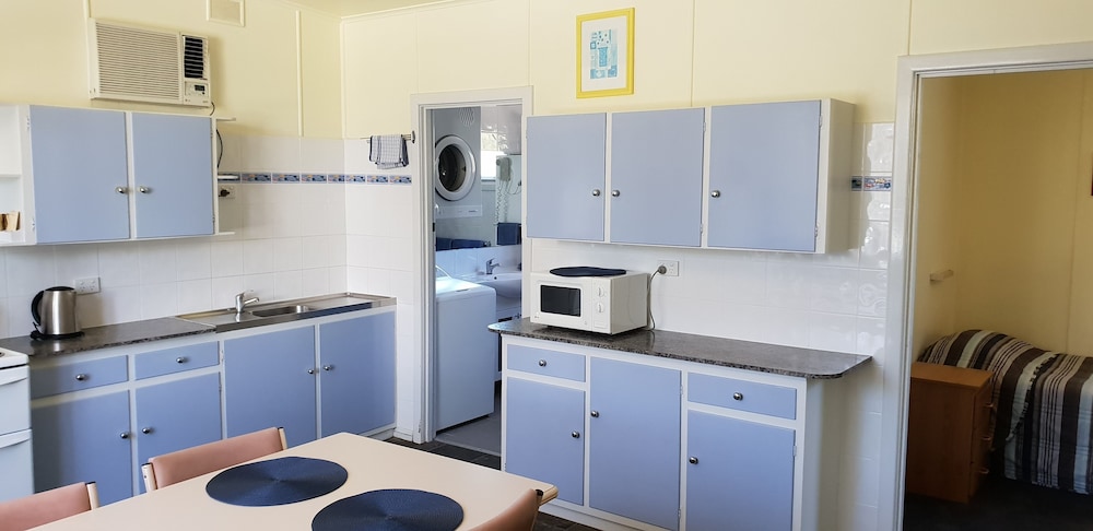 MODRA'S APARTMENTS 19/50