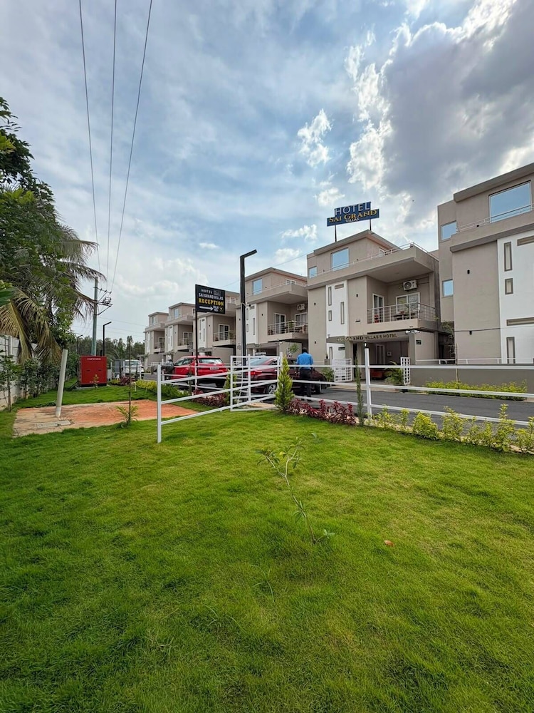 Sai Grand Villas and Hotel 36/50