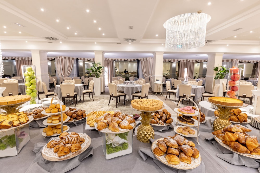 Hotel Sporting Rimini 50/74