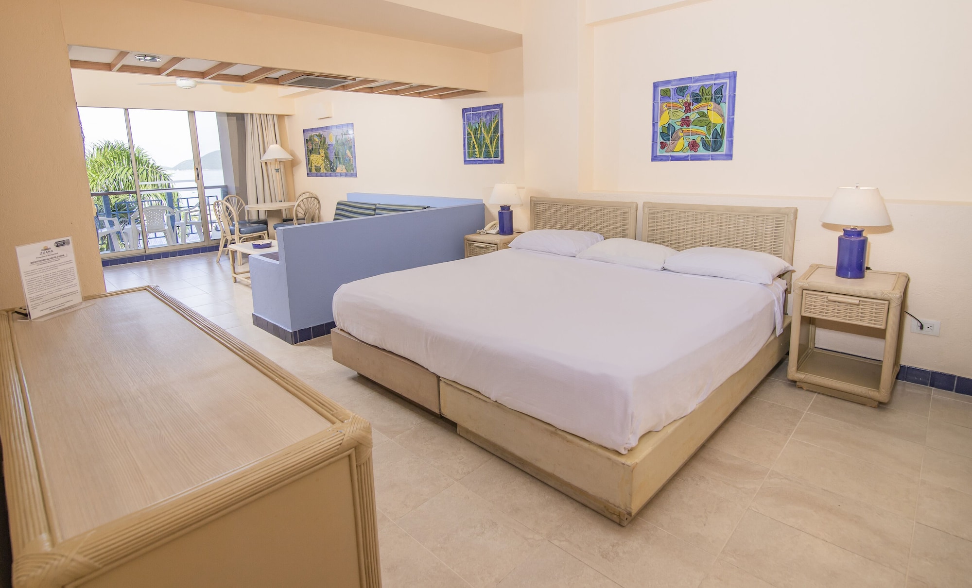 JUNIOR SUITE, STUDIO