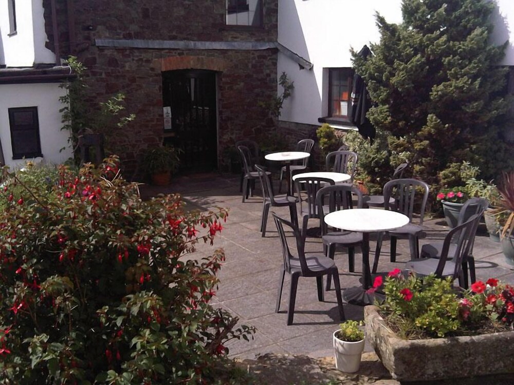 The West Country Inn 61/61