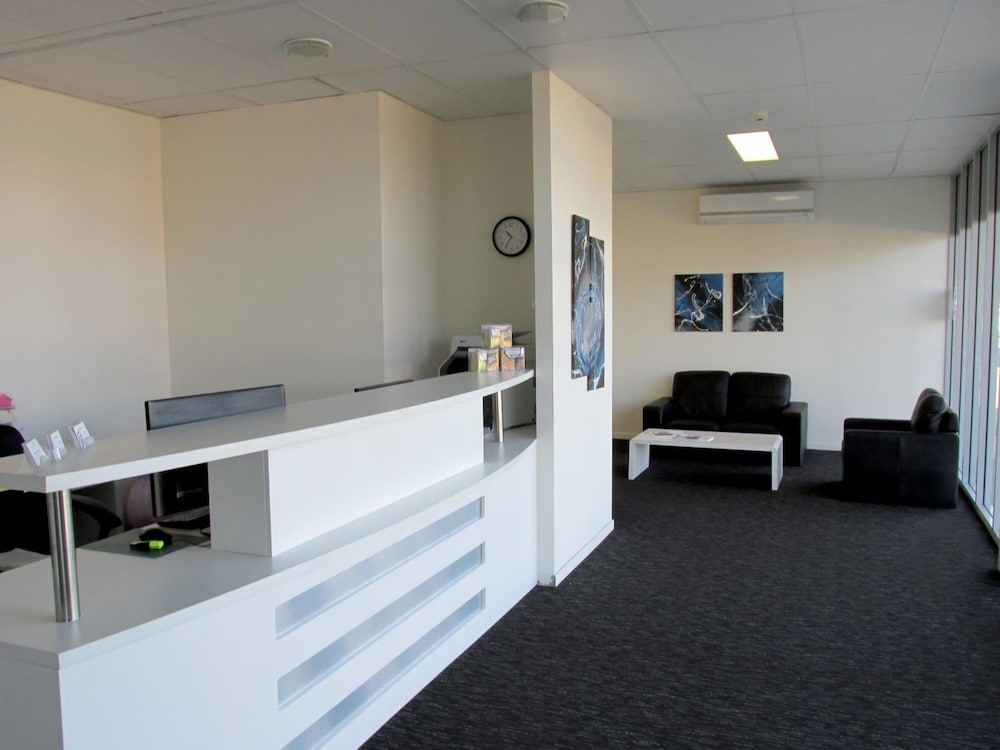 Direct Hotels Monterey Moranbah 7/28