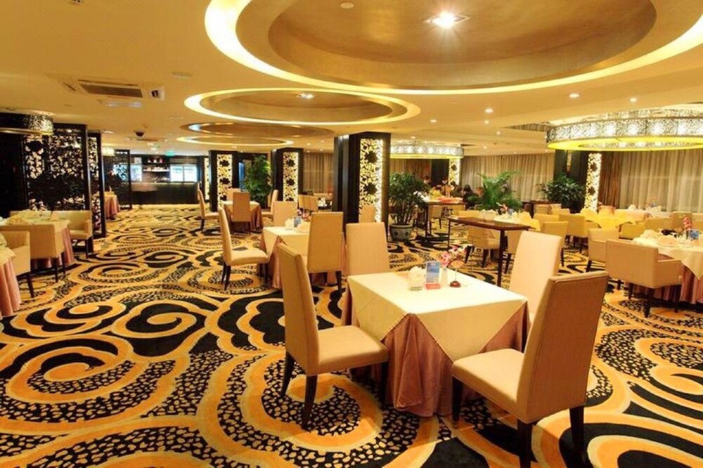Beijing Guangming Hotel 32/39