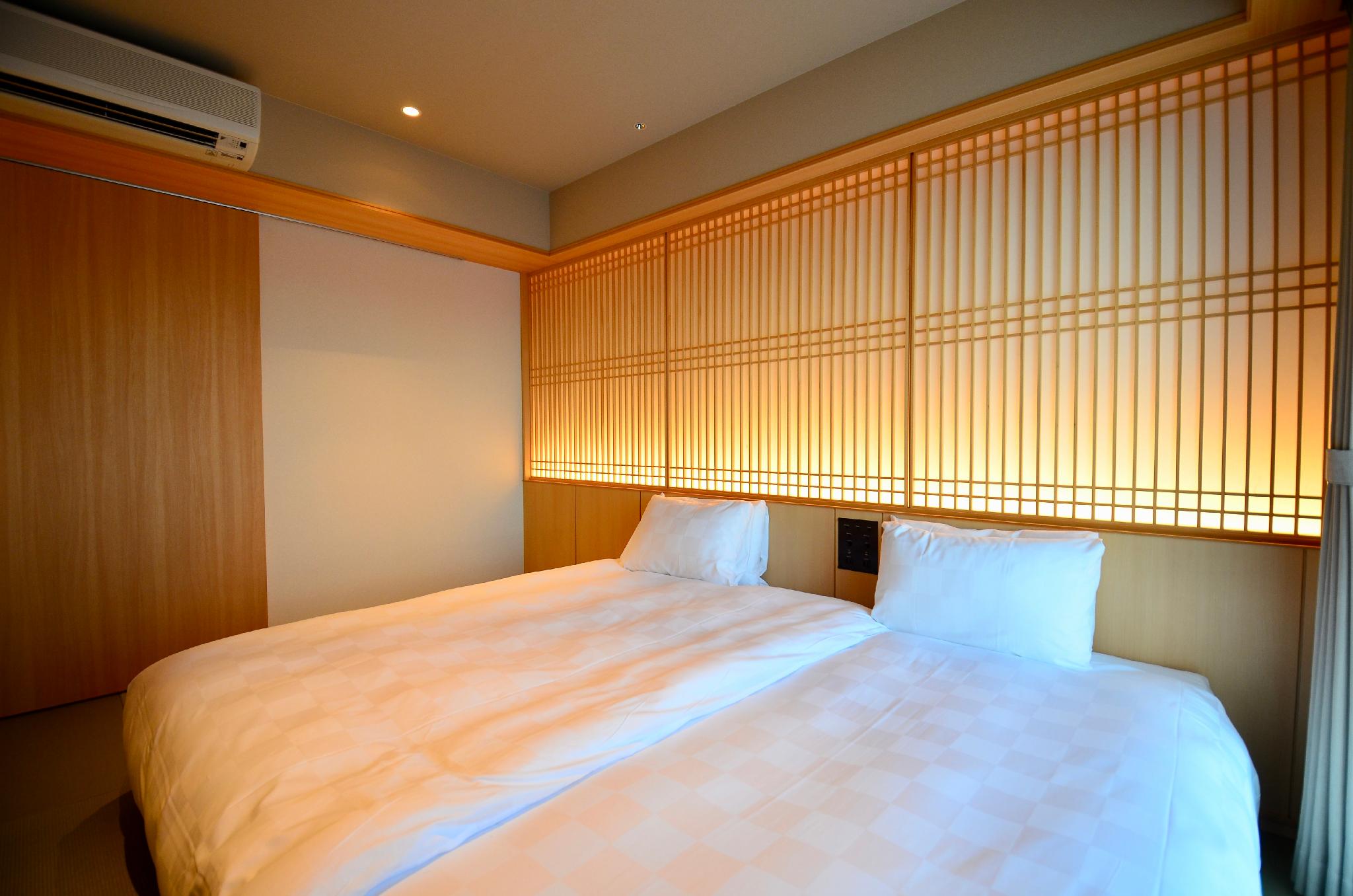 Hollywood, Deluxe, Twin Beds, Tower View