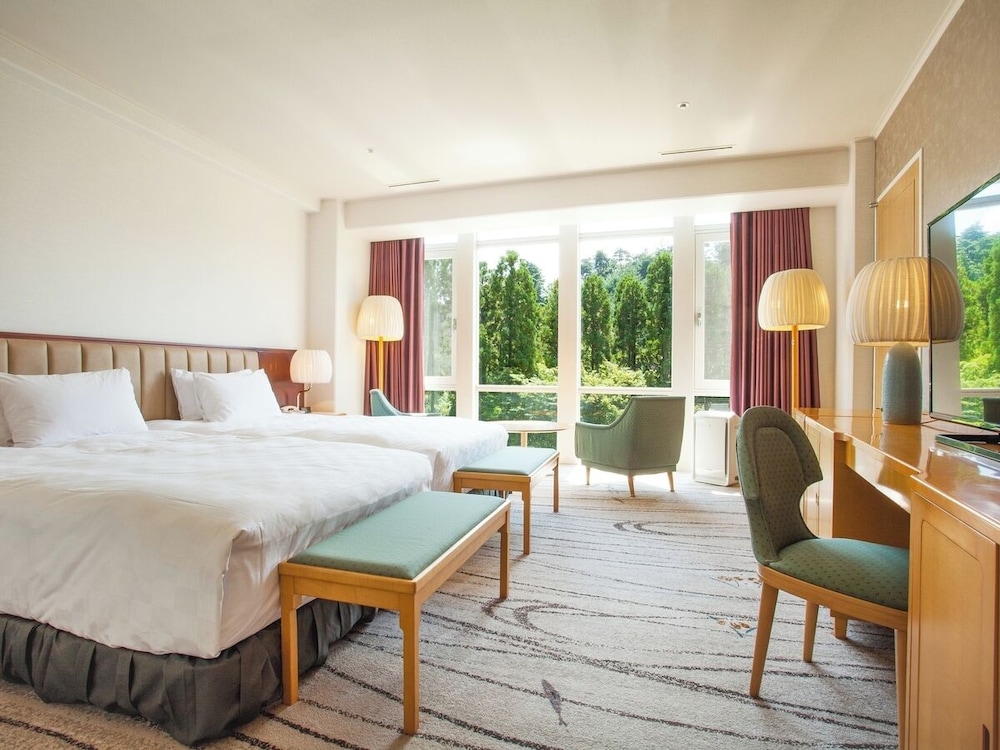 2 Bedrooms, Suite