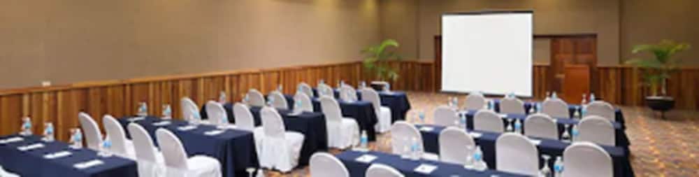 Bluebay Grand Esmeralda All Inclusive 35/50