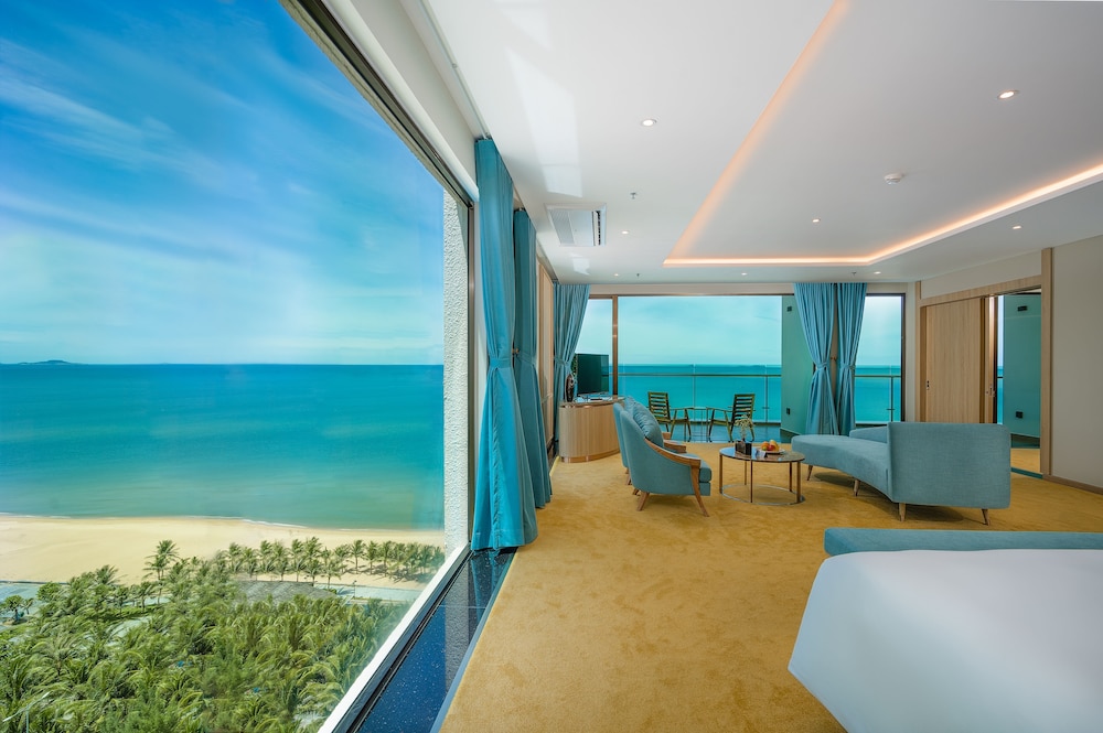 Sala Grand TuyHoa Hotel 27/50