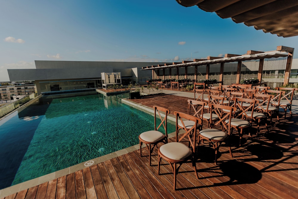 Aloft Playa Del Carmen 41/46