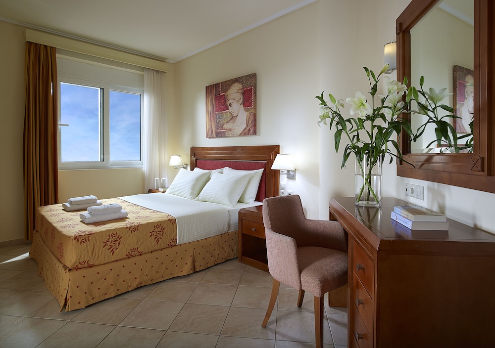 Avantis Suites Hotel 7/50