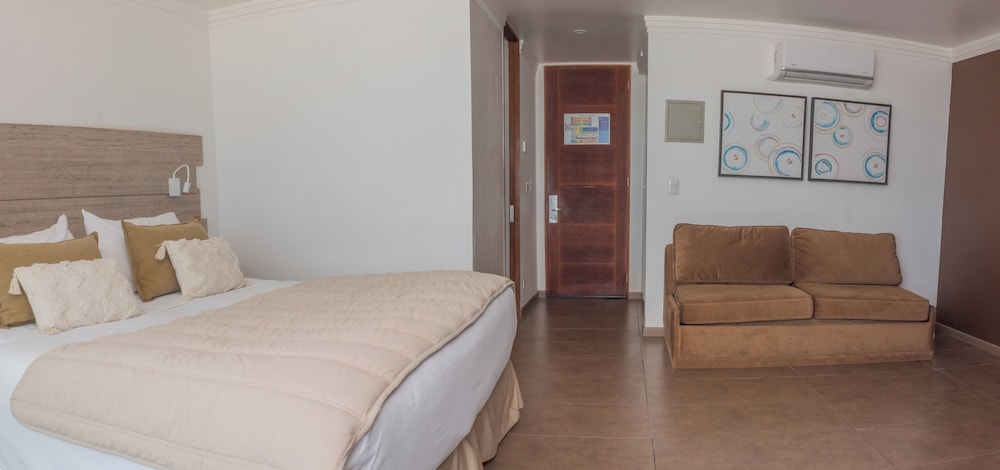 Superior, Triple, King Bed, Beach View, Sofa, Hotel Mae 5/10