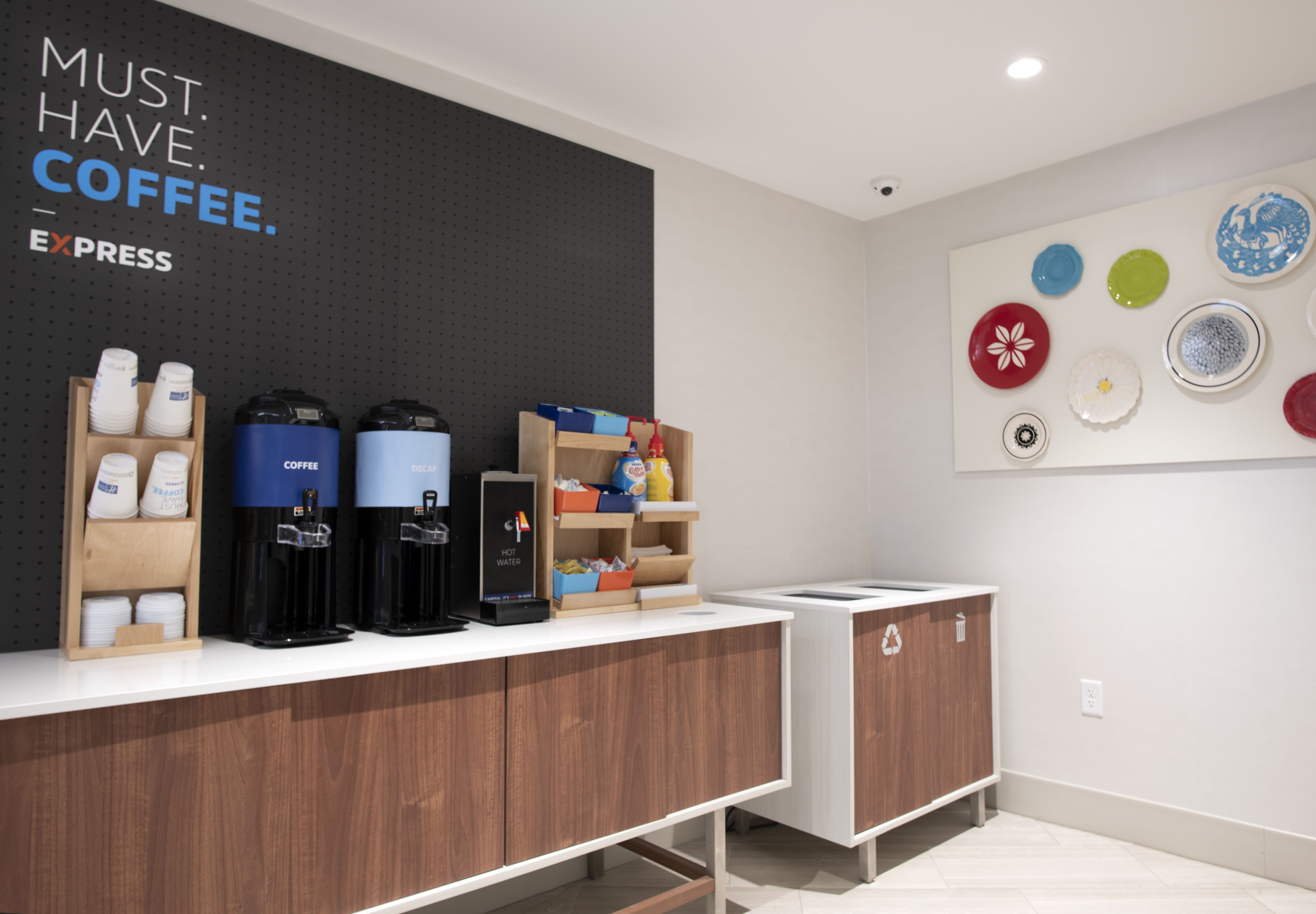 Holiday Inn Express & Suites Jersey City - Holland Tunnel 3/21