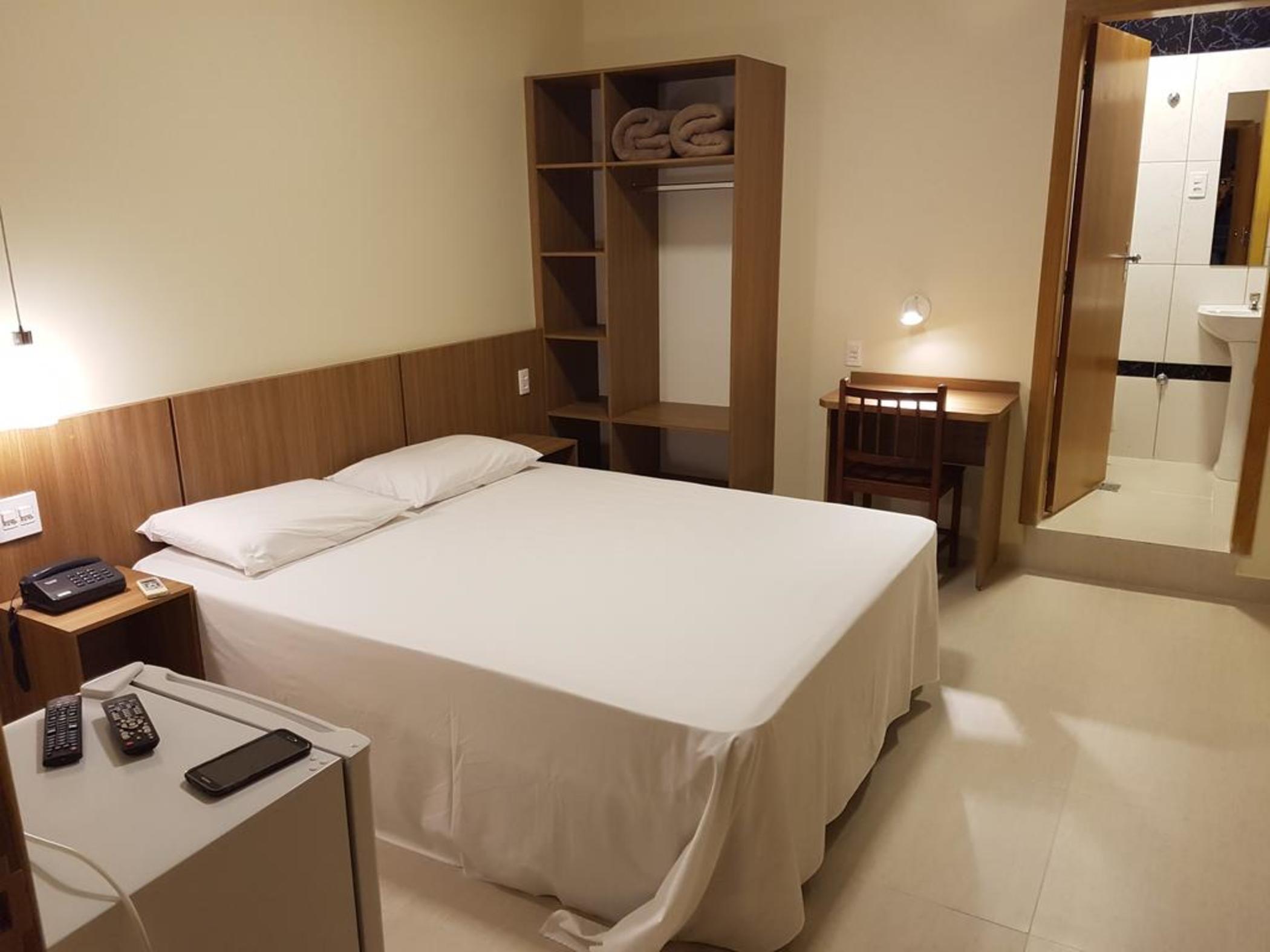 Room, Single