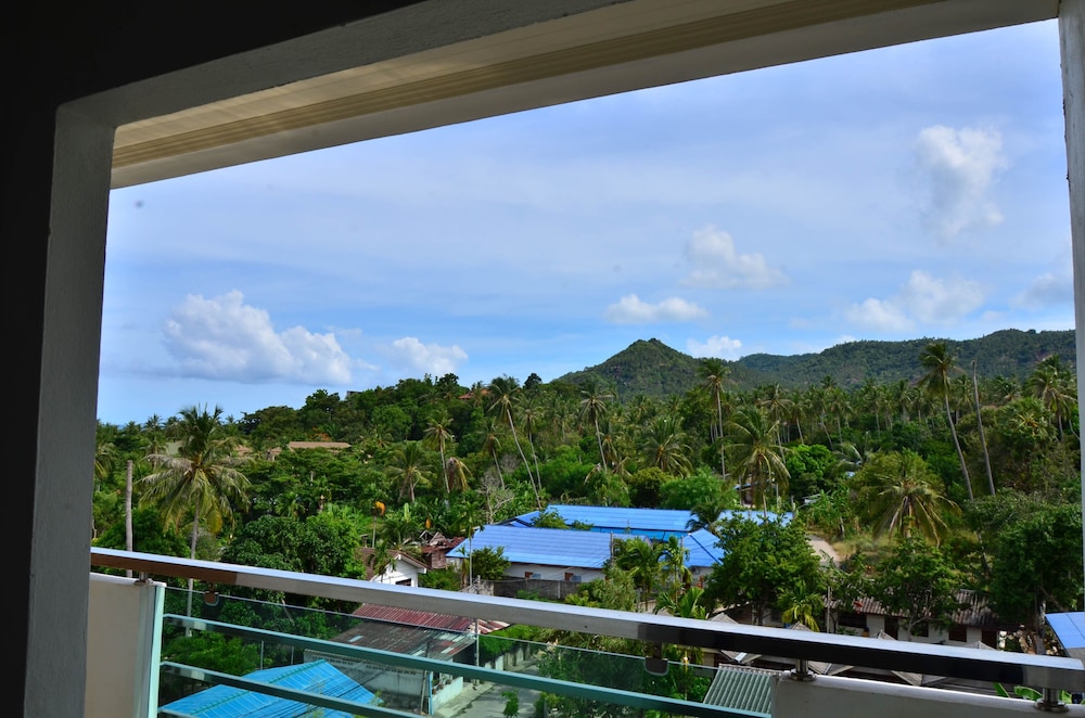 First Residence Hotel 45/48