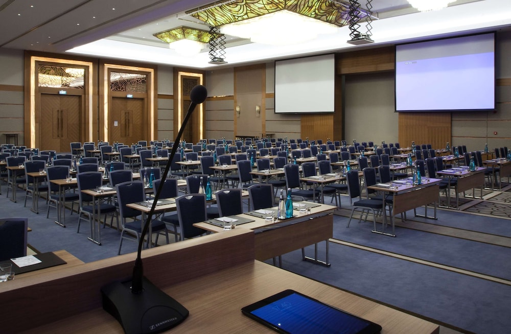 RADISSON BLU HOTEL ISTANBUL SISLI 59/67