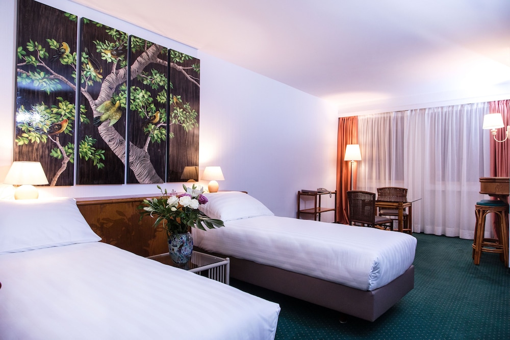 Hotel Sagitta 8/25