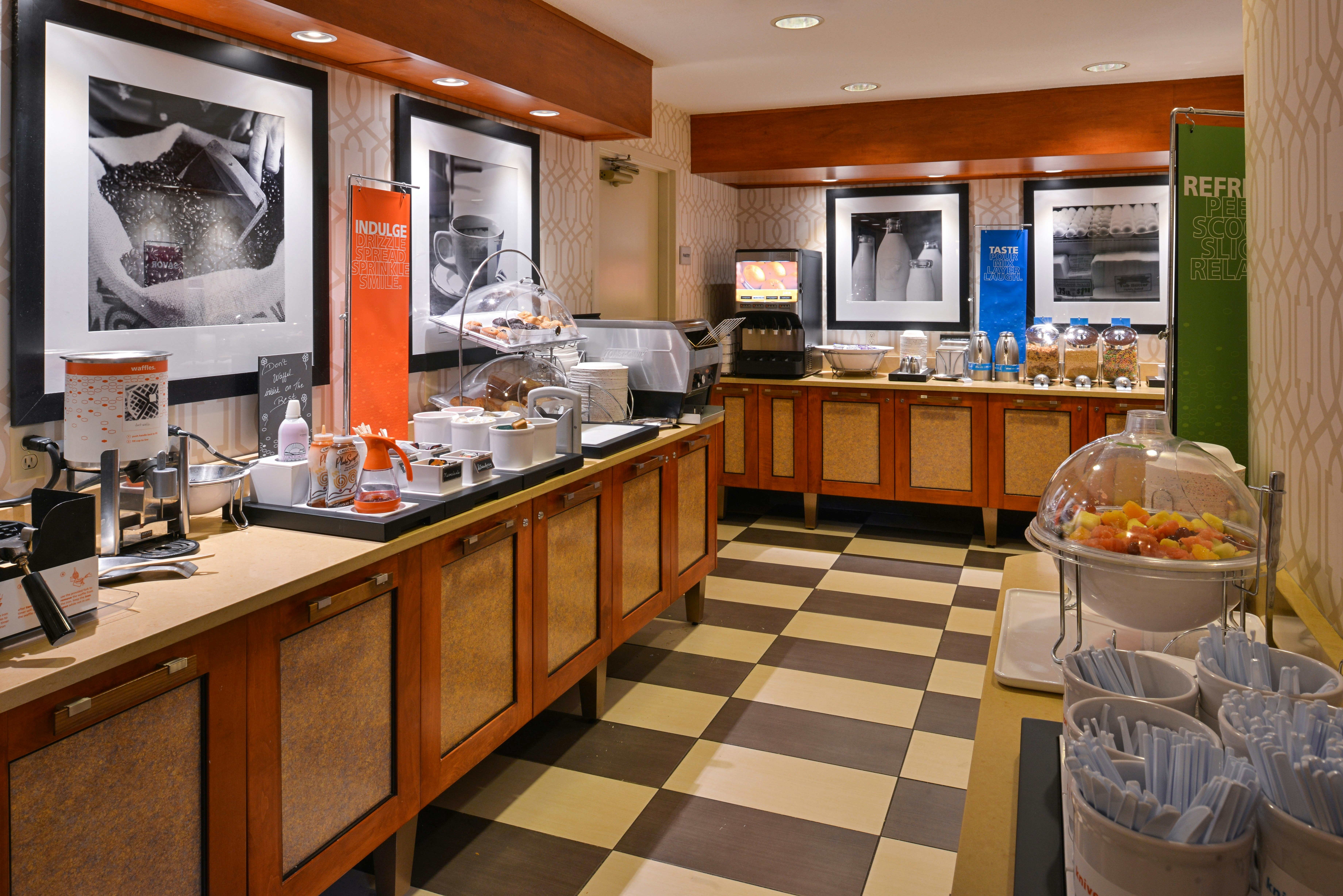 Hampton Inn & Suites By Hilton Calgary- University Northwest 44/61