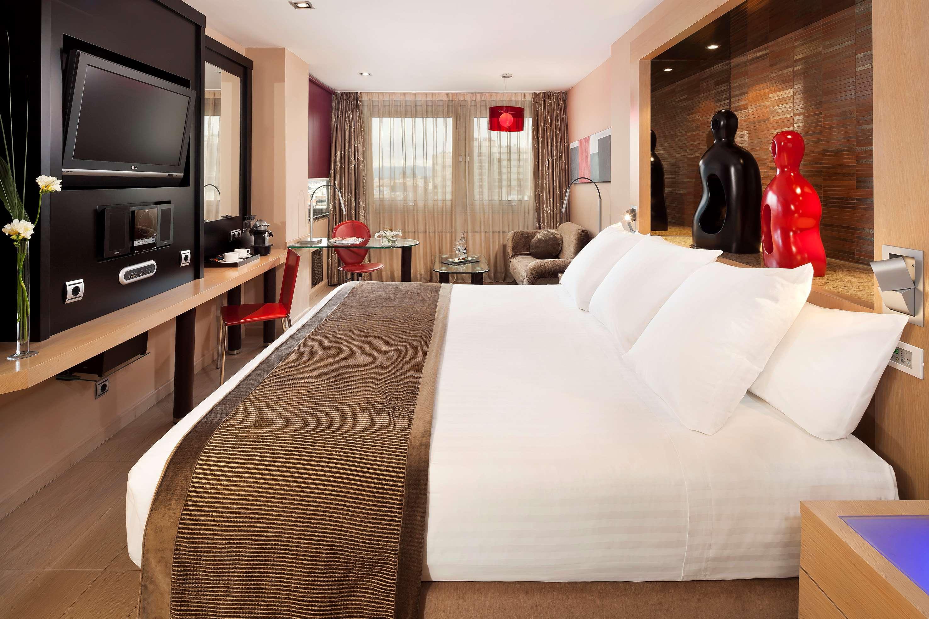 غرفة بريميوم بسرير مزدوج، Melia Madrid Princesa Hotel 9/10