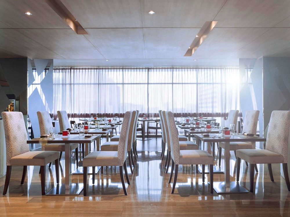 Novotel Jakarta Gajah Mada 39/49