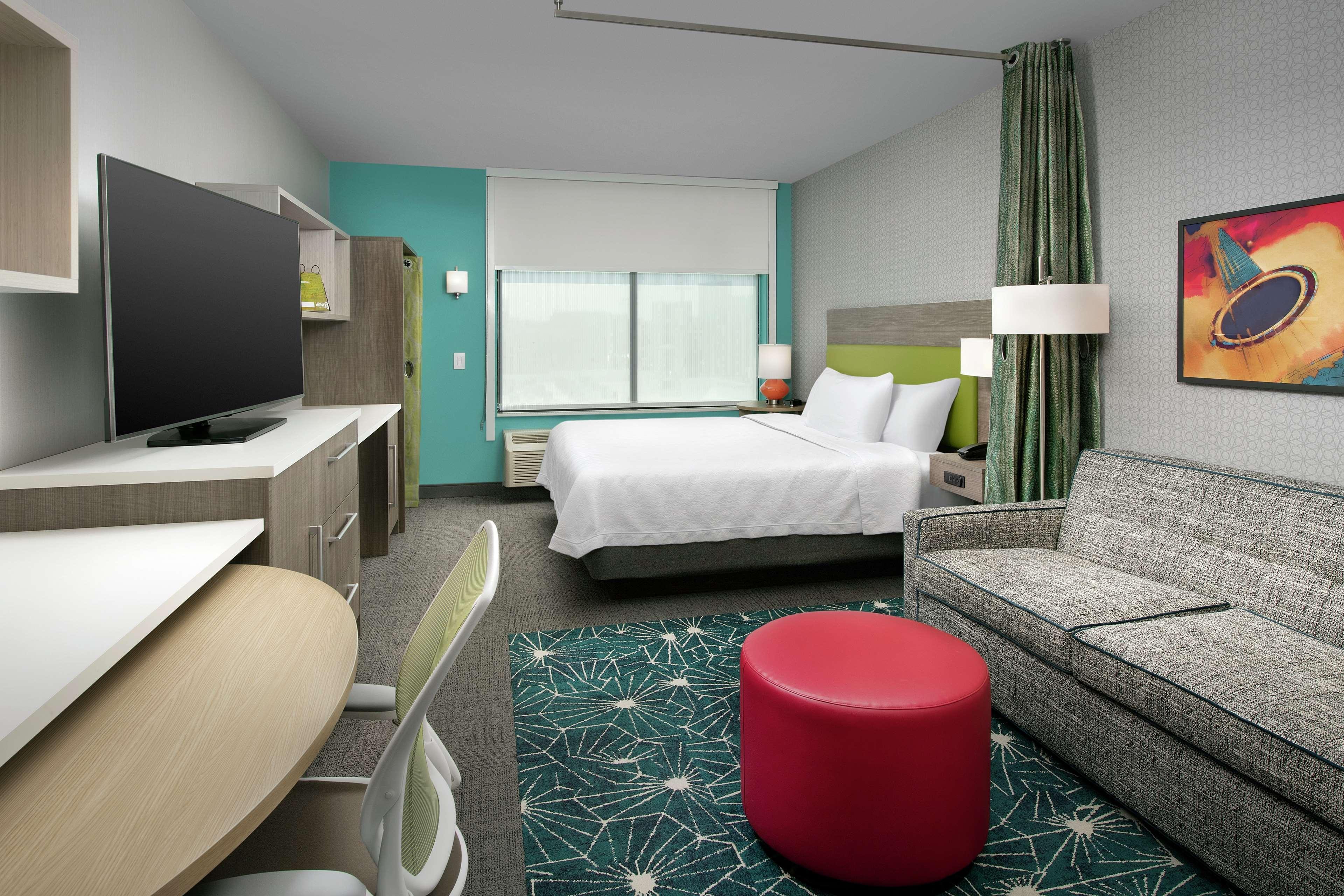 Studio, King Bed, Home2 Suites By Hilton Nashville Downtown Convention Center 3/7