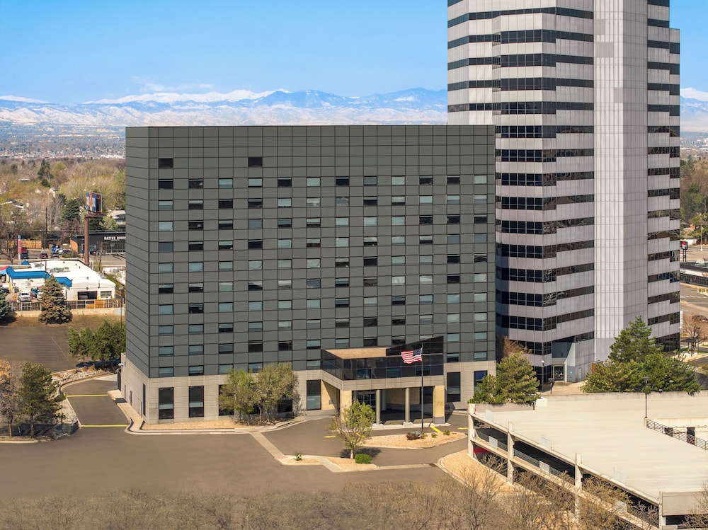 Hyatt Place Denver Cherry Creek 6/72