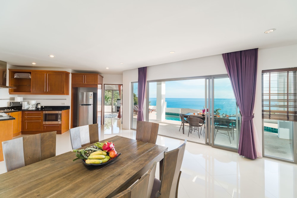 Tropical Sea View Villa 11/14