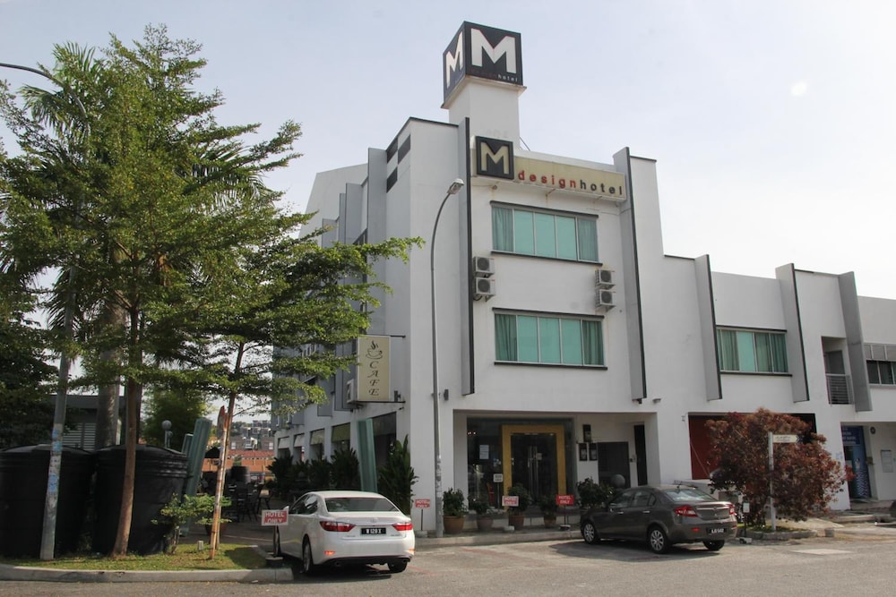 M Design Hotel Seri Kembangan 61/68