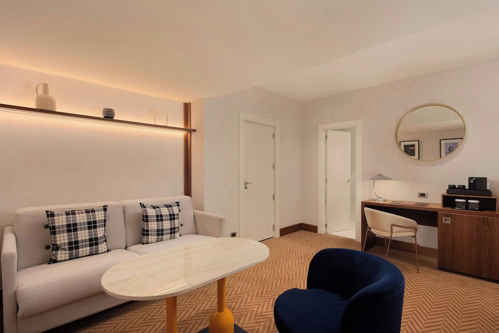 Hotel Ercilla de Bilbao, Autograph Collection 34/50