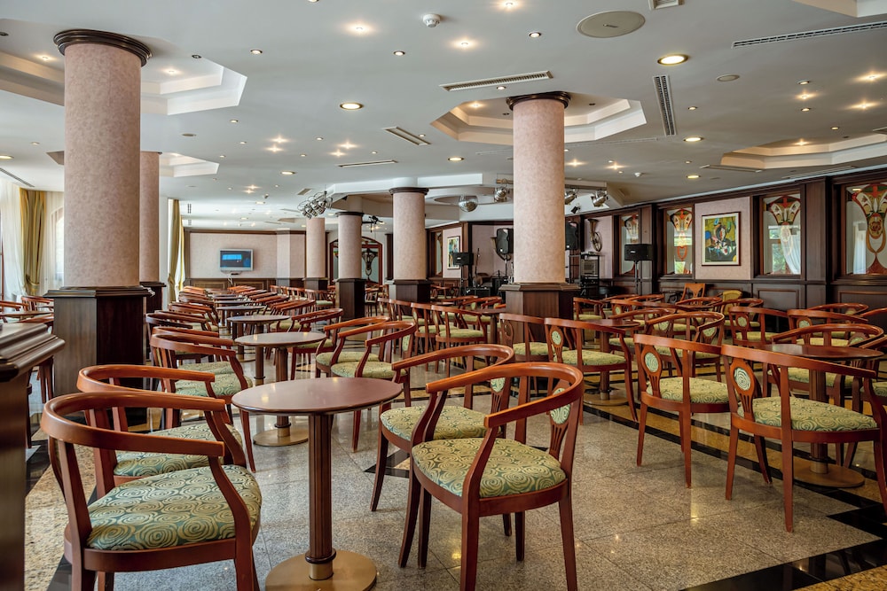 Helena Park Hotel 38/50