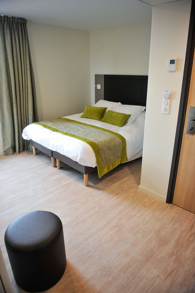 BRIT HOTEL SAINT-DIZIER 27/67