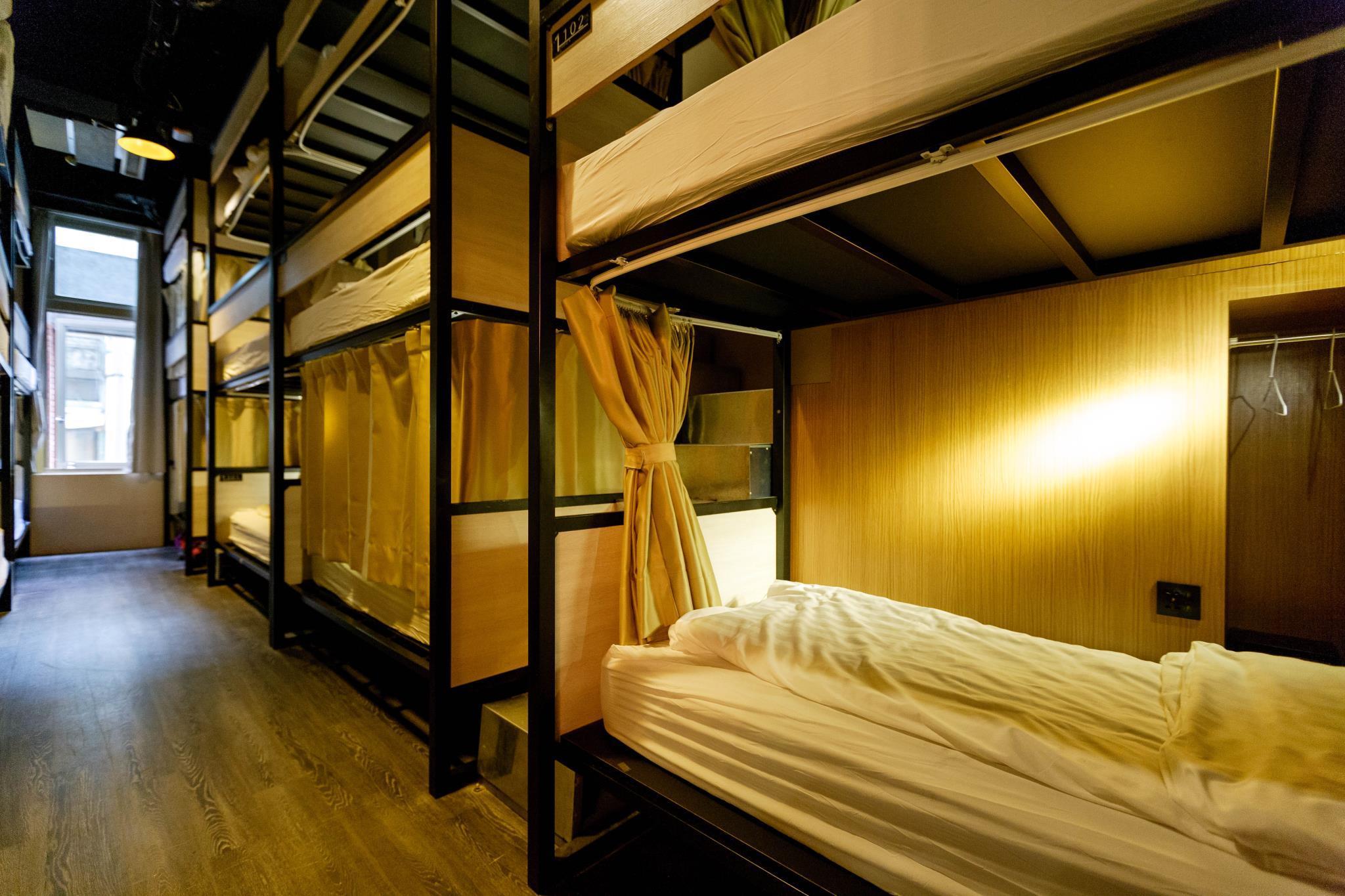 Female Dorm, Female Only, Single Bed