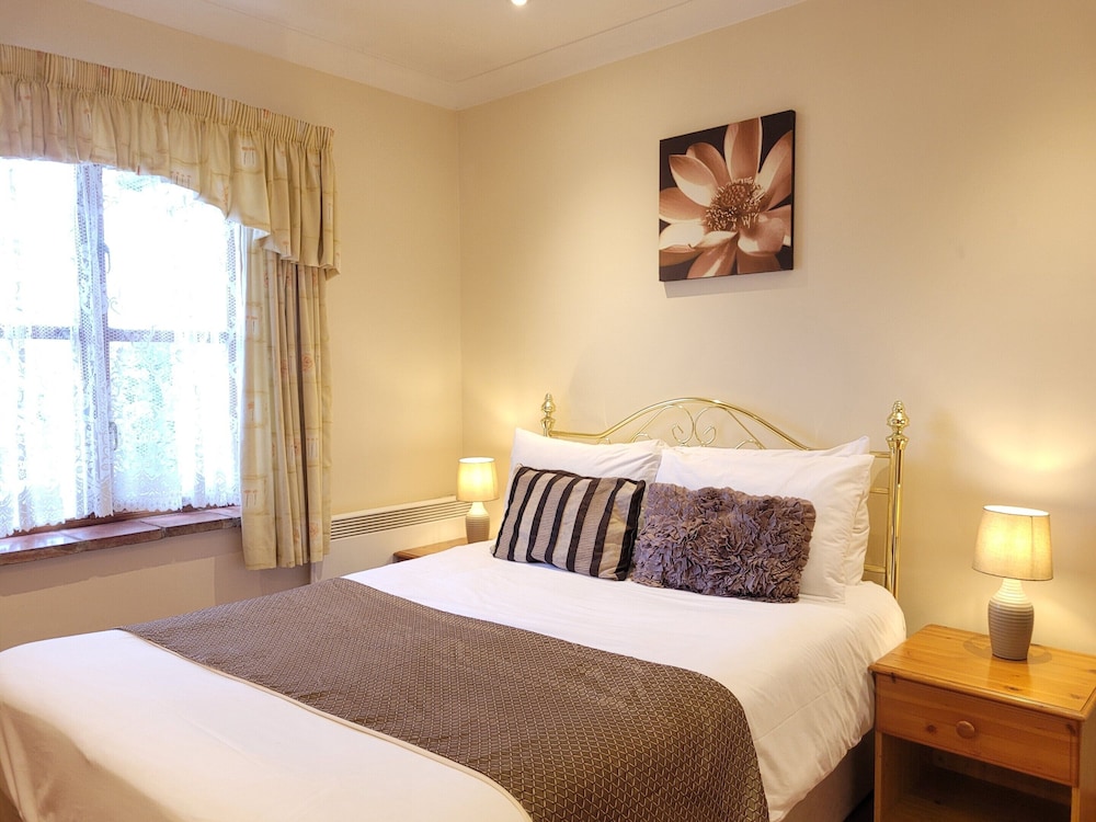 STANDARD, DOUBLE BED