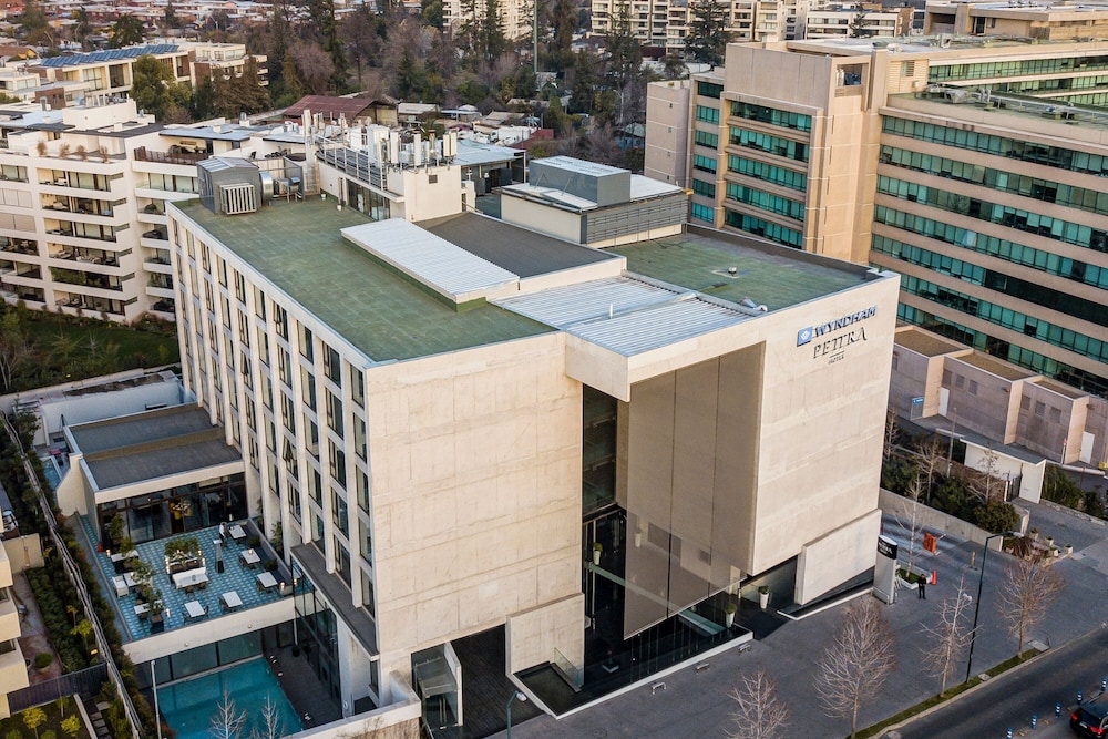 Wyndham Santiago Pettra 5/85