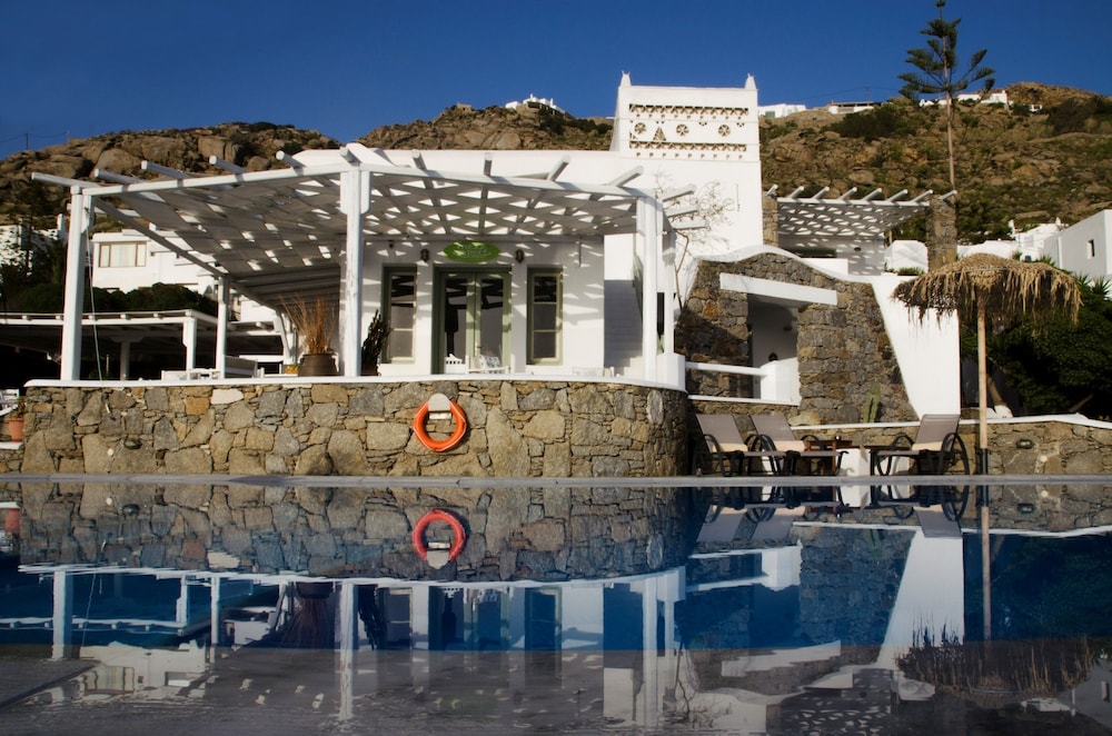 Olia Hotel 9/59