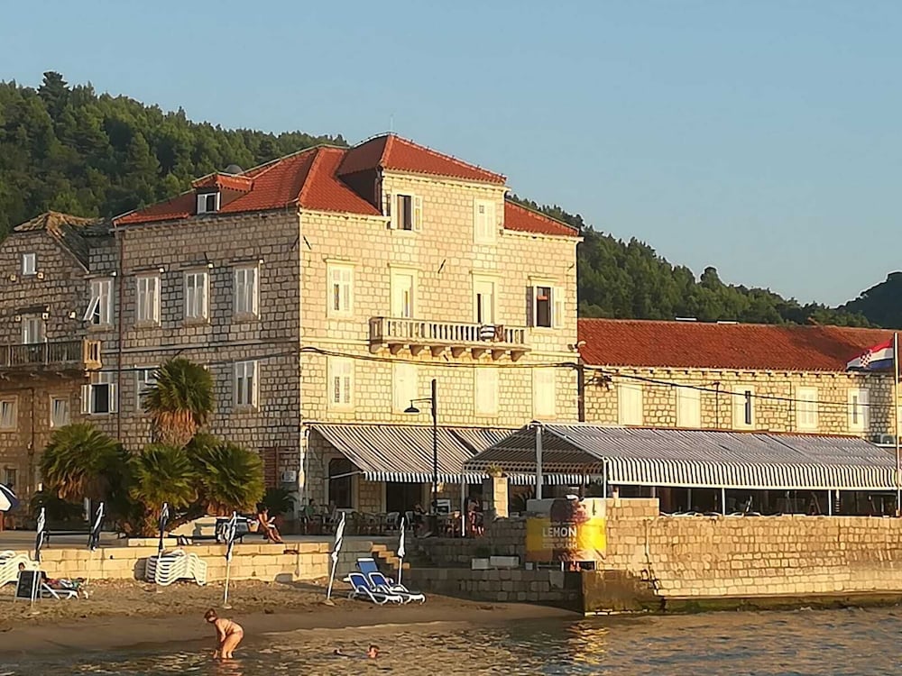Hotel Glavovic 3/53