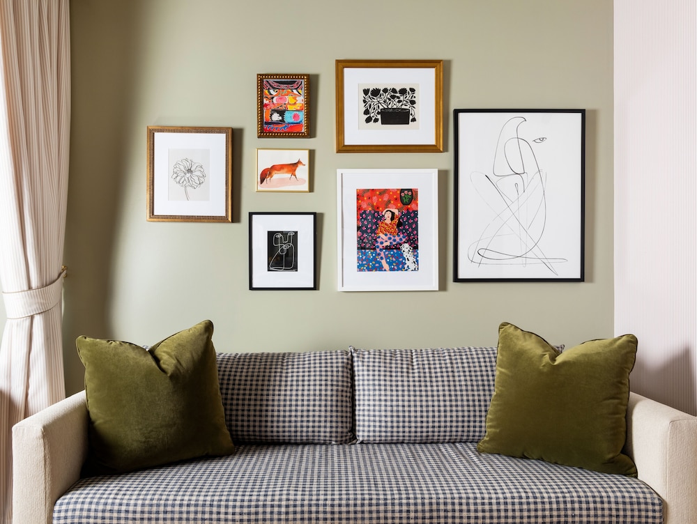Palihouse Hyde Park Village 30/50
