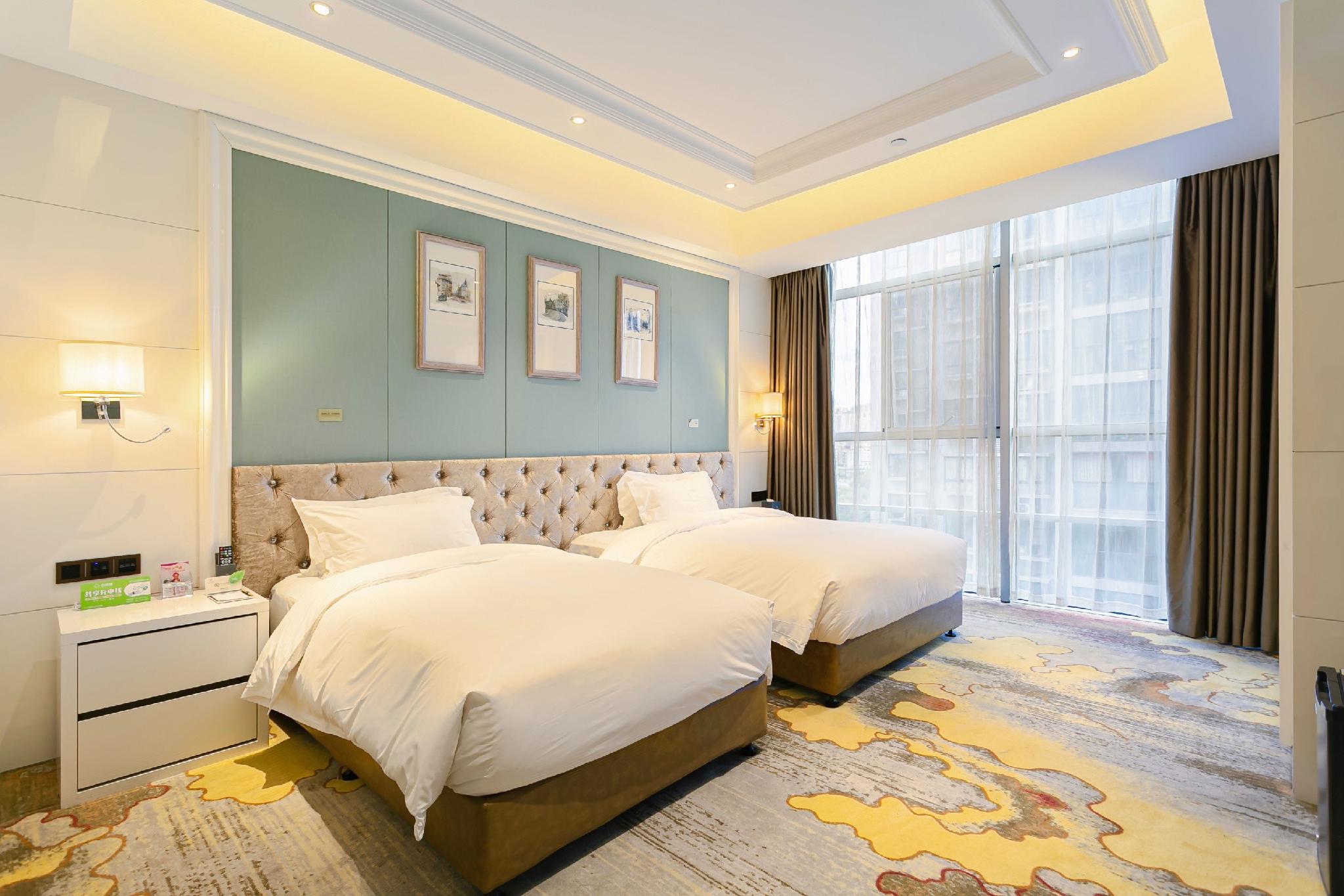 Qinchuan Hotel 22/55