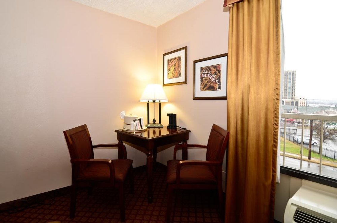 Best Western Plus Music Row 54/80
