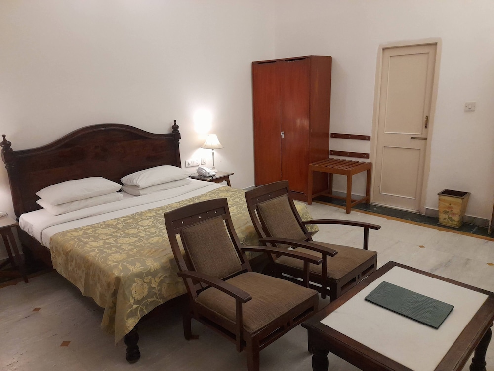 Ram Pratap Palace 28/60