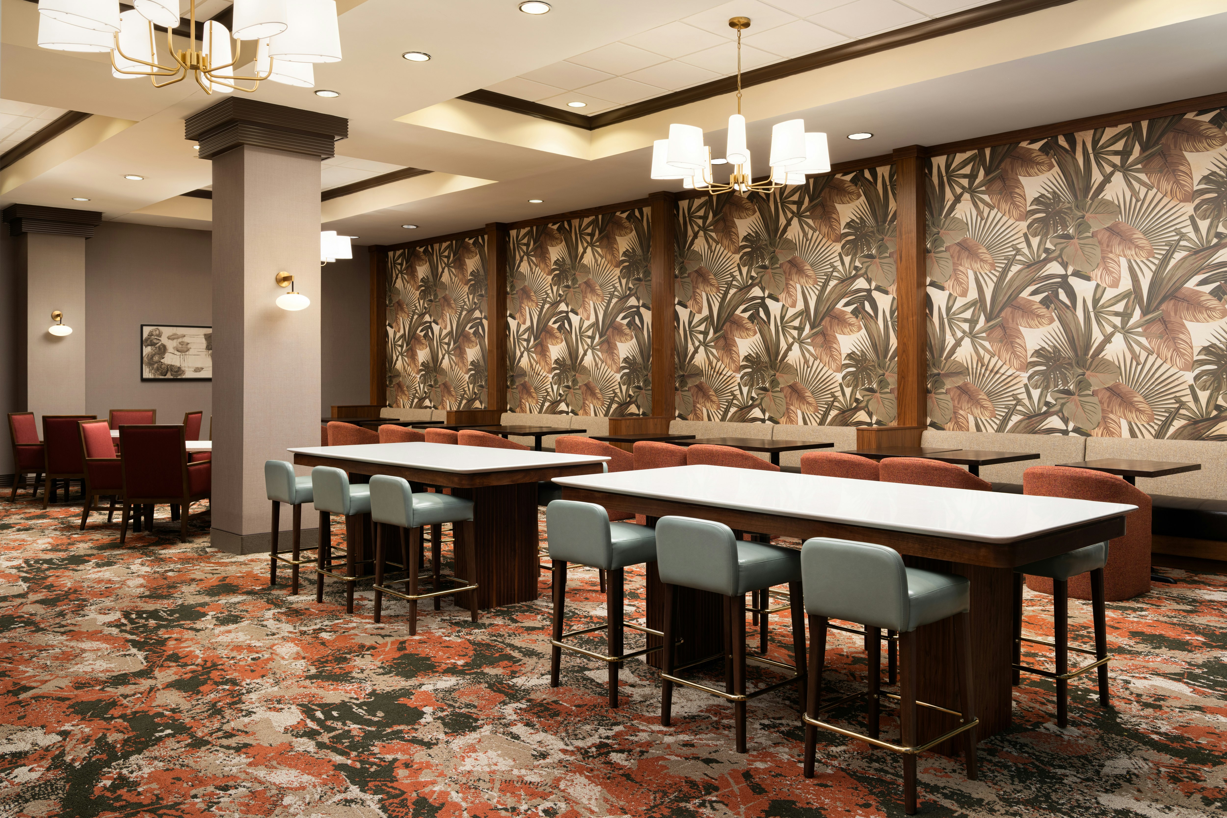 Embassy Suites by Hilton Charleston Airport Hotel and Convention Center 35/67