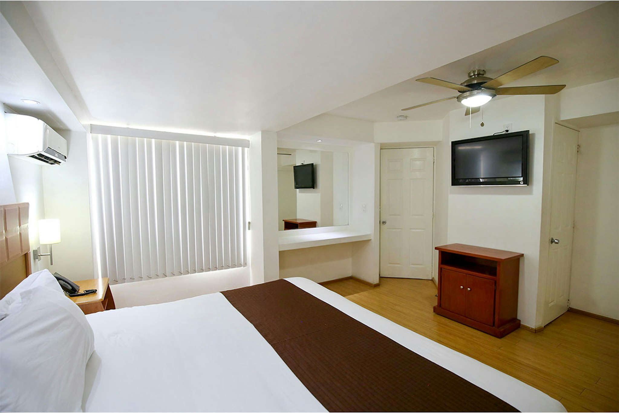European Life Style Executive Suites Gallery 13/50