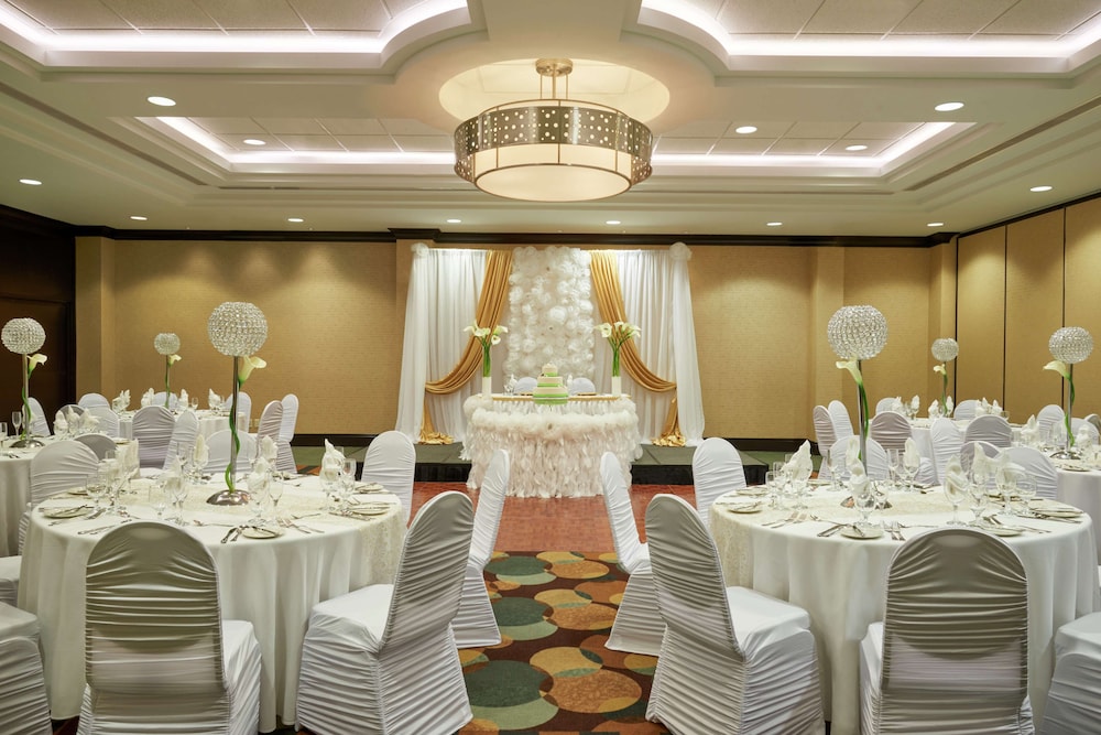 Hilton Garden Inn Toronto Airport West/Mississauga 23/38