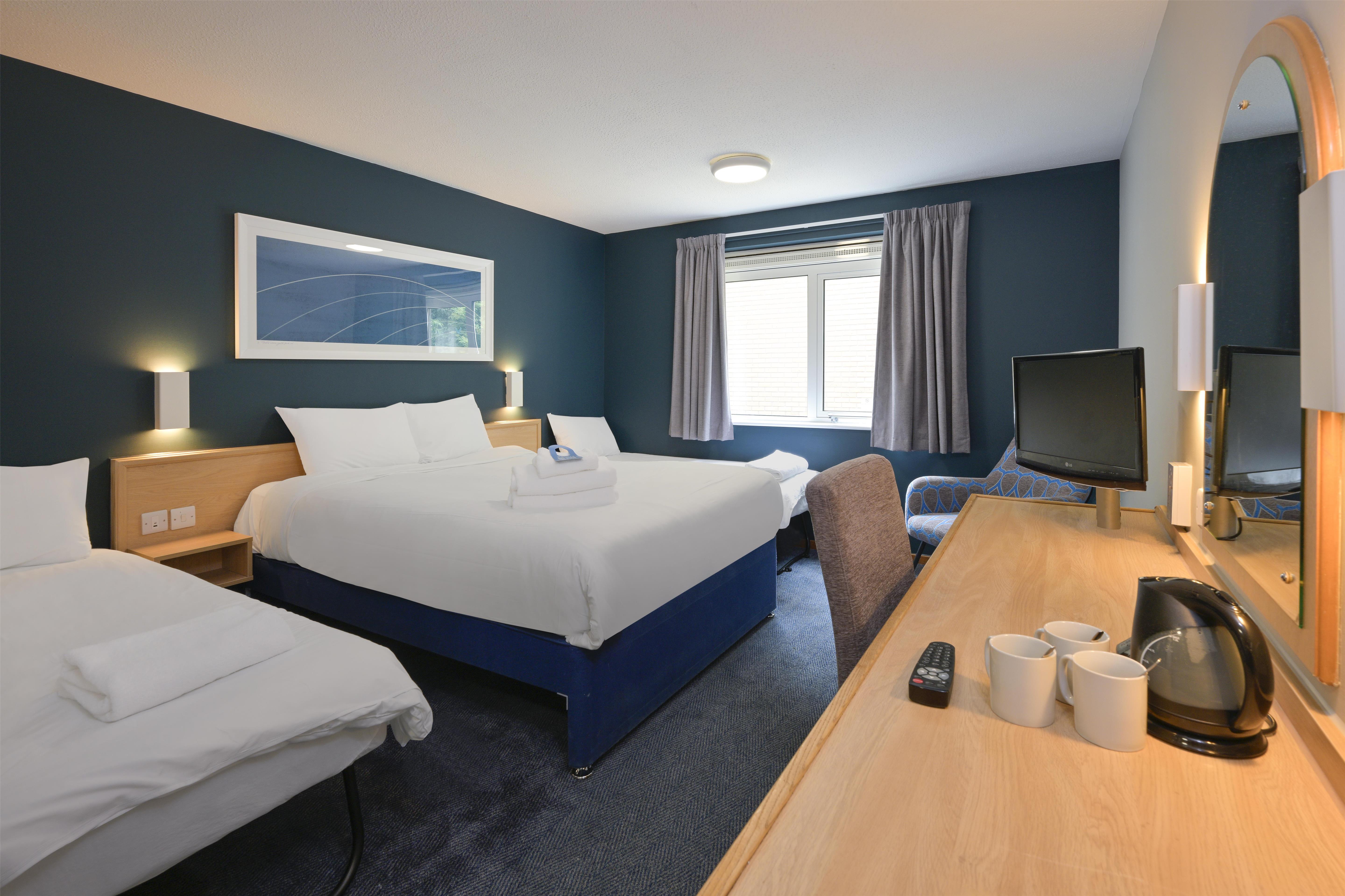 Travelodge Bicester Cherwell Valley M40 18/26