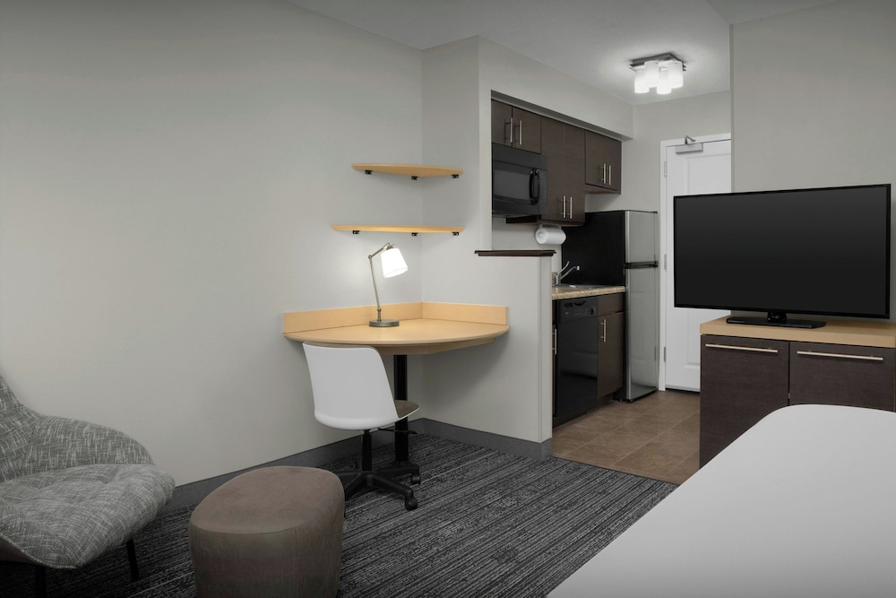 Towneplace Suites By Marriott Pensacola 45/52