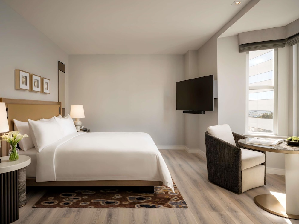 Fairmont Breakers Long Beach 17/50