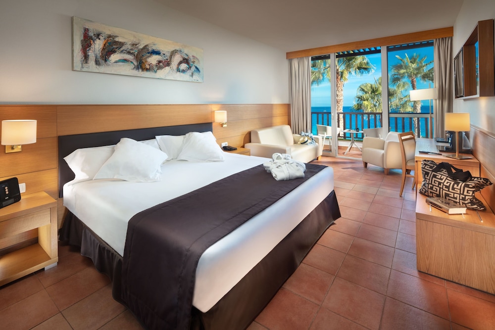 SUITE, SEA VIEW