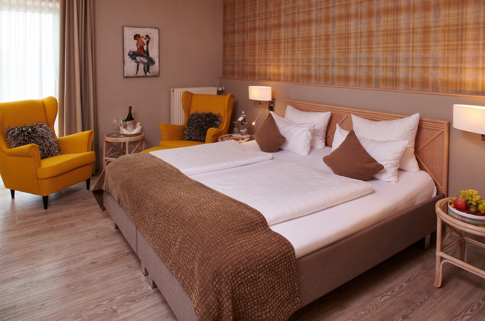 Parkhotel Weiskirchen 12/50