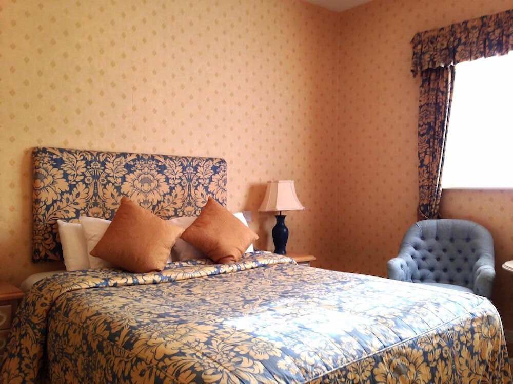 Marston Farm Hotel 25/55